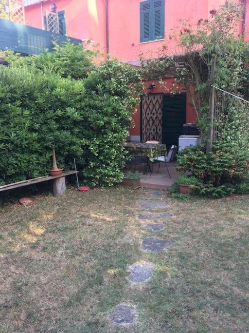 Le Rose , Relax In Casolare Del 1700 Lejlighed Sarzana Eksteriør billede
